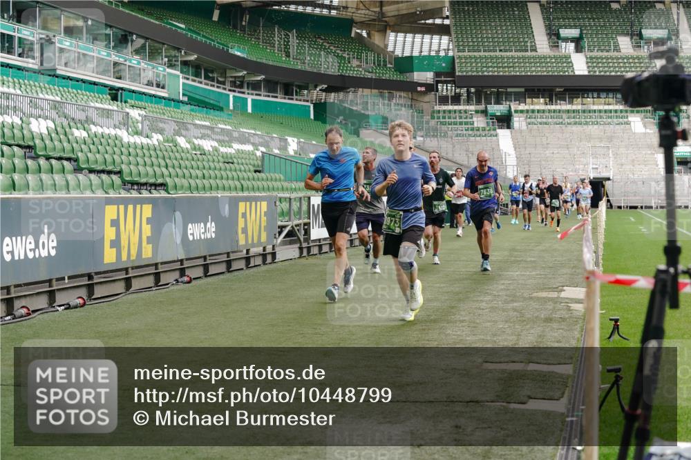 13.09.2026 - 21. swb-Marathon Bremen Michael Burmester http://msf.ph/oto/10448799 13.09.2026 12:48:00 Laufen im Stadion 382, 384, 604, 621, 826, 868, 889, 1349, 1554, 1872, 1925, 2021, 2266, 2538, 2605, 2646, 2844, 2956, 3110, 3118, 3127, 3196, 3242, 3284, 3297, 3424, 3466, 3520, 3794, 3910, 4025, 4236, 4239, 4614, 4712, 4729, 4732, 4777, 4808, 4992, 5725, 5803, 5976, 6025, 6053, 6058, 6686, 6708, 6784, 6815, 6951, 7064, 7102, 7399, 7538, 7636, 7803, 7814, 7871, 8060, 8334, 8611, 8621, 8706, 8877, 8973, 8980, 8981, 8983, 9010, 9035, 9061, 9429, 9544, 9689, 9813, 9918 meine-sportfotos.de
