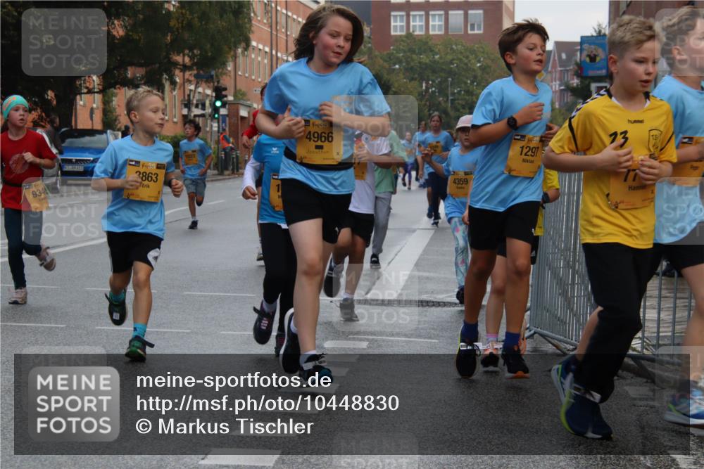 13.09.2026 - Kiel Lauf Markus Tischler http://msf.ph/oto/10448830 13.09.2026 08:54:43 Fleethörn 934, 611, 3863, 10222, 4, 38, 4966, 4359, 1297, 23 meine-sportfotos.de