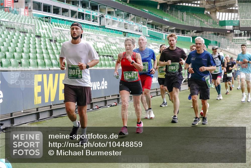 13.09.2026 - 21. swb-Marathon Bremen Michael Burmester http://msf.ph/oto/10448859 13.09.2026 13:08:57 Laufen im Stadion 383, 391, 532, 549, 551, 563, 625, 682, 800, 808, 809, 813, 884, 898, 911, 1025, 1072, 1124, 1150, 1173, 1210, 1285, 1289, 1322, 1364, 1395, 1398, 1532, 1559, 1688, 1831, 1880, 1899, 2003, 2041, 2208, 2215, 2229, 2243, 2366, 2380, 2405, 2413, 2429, 2441, 2467, 2471, 2492, 2525, 2565, 2594, 2611, 2635, 2692, 2727, 2782, 2802, 2823, 2831, 2841, 2866, 2897, 2930, 2931, 2941, 2949, 3032, 3316, 3327, 3333, 3398, 3437, 3707, 3769, 109 meine-sportfotos.de