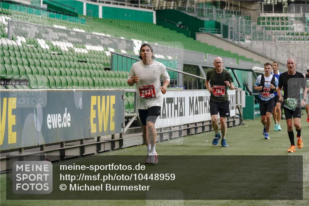 13.09.2026 - 21. swb-Marathon Bremen Michael Burmester http://msf.ph/oto/10448959 13.09.2026 12:48:07 Laufen im Stadion 382, 384, 572, 621, 826, 868, 889, 1349, 1554, 1872, 1925, 2266, 2538, 2605, 2646, 2844, 2956, 3110, 3118, 3127, 3196, 3242, 3276, 3284, 3297, 3424, 3466, 3520, 3794, 3910, 4025, 4082, 4239, 4614, 4712, 4729, 4732, 4777, 4808, 4992, 5424, 5725, 5803, 5976, 6025, 6053, 6058, 6686, 6708, 6784, 6815, 6951, 7064, 7102, 7399, 7538, 7636, 7803, 7814, 7871, 7876, 8060, 8334, 8611, 8621, 8706, 8877, 8973, 8980, 8981, 9010, 9035, 9061, 9429, 9689, 9813, 9918 meine-sportfotos.de