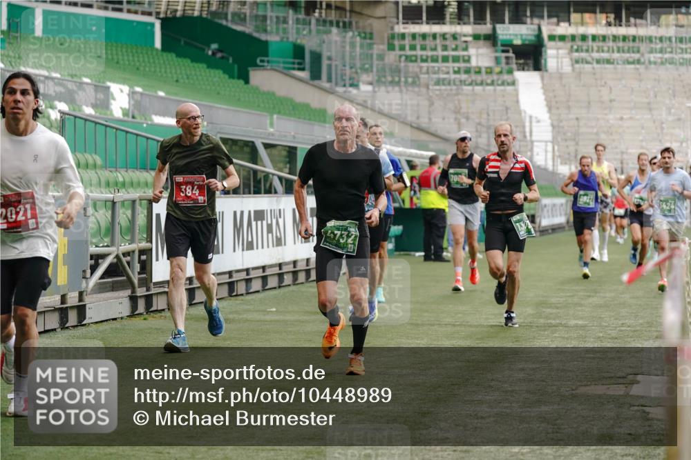13.09.2026 - 21. swb-Marathon Bremen Michael Burmester http://msf.ph/oto/10448989 13.09.2026 12:48:08 Laufen im Stadion 382, 384, 572, 621, 826, 868, 889, 1349, 1554, 1872, 1925, 2266, 2538, 2605, 2646, 2844, 2956, 3110, 3118, 3127, 3196, 3242, 3276, 3284, 3297, 3424, 3466, 3520, 3794, 3910, 4025, 4082, 4239, 4614, 4712, 4729, 4732, 4777, 4808, 4992, 5424, 5725, 5803, 5976, 6025, 6053, 6058, 6686, 6708, 6784, 6815, 6951, 7064, 7102, 7399, 7538, 7636, 7803, 7814, 7871, 7876, 8060, 8334, 8611, 8621, 8706, 8877, 8973, 8980, 8981, 9010, 9035, 9061, 9429, 9689, 9813, 9918 meine-sportfotos.de
