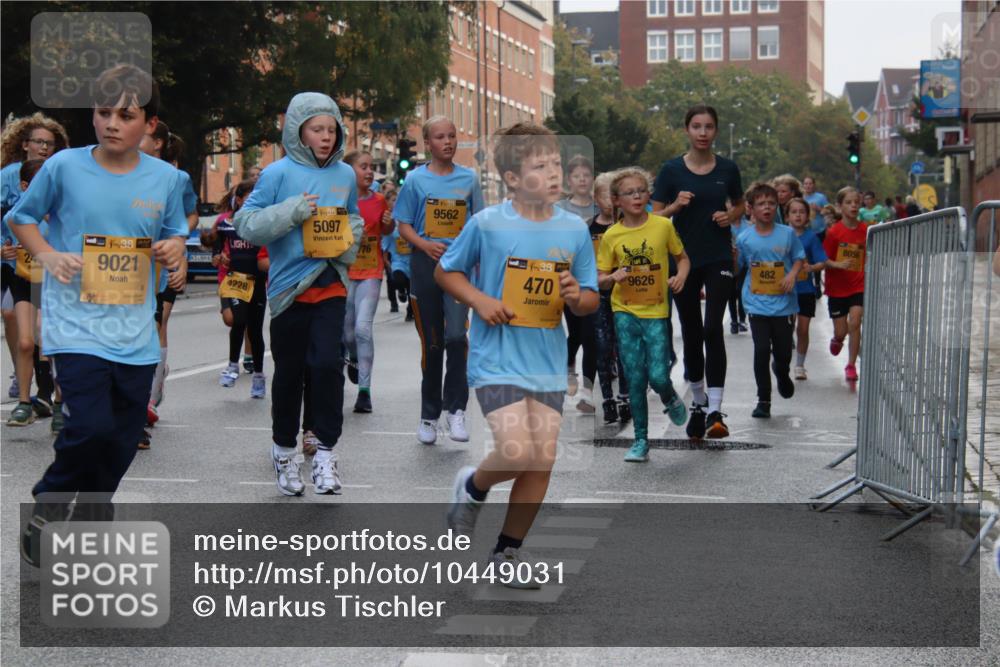 13.09.2026 - Kiel Lauf Markus Tischler http://msf.ph/oto/10449031 13.09.2026 08:55:50 Fleethörn 38, 24, 38, 9021, 65, 5097, 4228, 76, 9562, 4, 38, 470, 9626, 482, 8056 meine-sportfotos.de