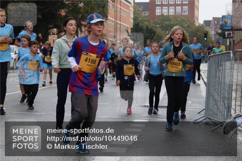 13.09.2026 - Kiel Lauf Markus Tischler http://msf.ph/oto/10449046 13.09.2026 08:55:57 Fleethörn 094, 39, 9542, 3303, 38, 4188, 5, 39, 7559, 38, 10603 meine-sportfotos.de