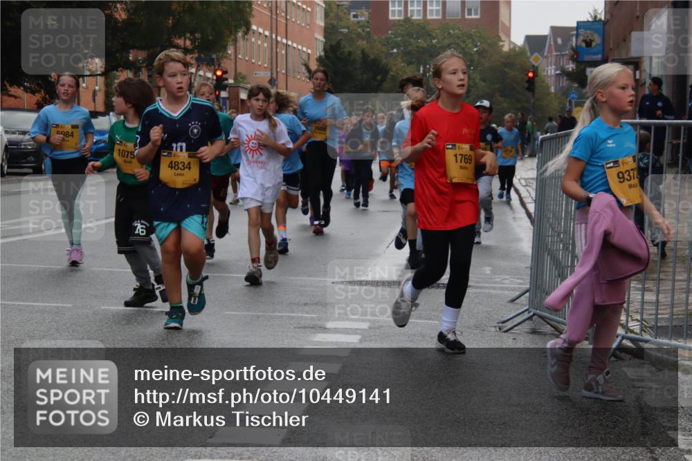 13.09.2026 - Kiel Lauf Markus Tischler http://msf.ph/oto/10449141 13.09.2026 08:56:39 Fleethörn 5984, 39, 1075, 4834, 76, 139, 7604, 81, 39, 1769, 9372 meine-sportfotos.de