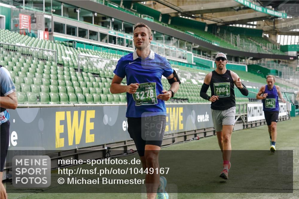 13.09.2026 - 21. swb-Marathon Bremen Michael Burmester http://msf.ph/oto/10449167 13.09.2026 12:48:16 Laufen im Stadion 382, 384, 524, 572, 621, 826, 868, 889, 1349, 1554, 1872, 1925, 2266, 2287, 2538, 2605, 2646, 2844, 2956, 3110, 3118, 3127, 3242, 3276, 3284, 3297, 3424, 3466, 3520, 3794, 3910, 4025, 4082, 4239, 4614, 4712, 4729, 4732, 4808, 4898, 4992, 5424, 5517, 5725, 5803, 5976, 6025, 6058, 6692, 6708, 6784, 6951, 7064, 7102, 7399, 7538, 7636, 7803, 7814, 7871, 7876, 8060, 8334, 8611, 8621, 8706, 8877, 8973, 8980, 8981, 9010, 9035, 9061, 9429, 9689, 9918 meine-sportfotos.de