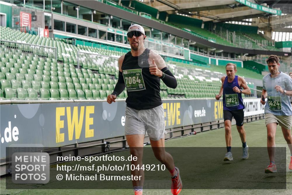 13.09.2026 - 21. swb-Marathon Bremen Michael Burmester http://msf.ph/oto/10449210 13.09.2026 12:48:17 Laufen im Stadion 382, 384, 524, 572, 621, 826, 868, 889, 1349, 1554, 1872, 1925, 2266, 2287, 2538, 2605, 2646, 2844, 2956, 3110, 3118, 3127, 3197, 3242, 3276, 3284, 3297, 3424, 3466, 3520, 3794, 3910, 4025, 4082, 4239, 4614, 4712, 4729, 4732, 4808, 4898, 4992, 5424, 5517, 5725, 5803, 5976, 6025, 6058, 6692, 6708, 6784, 6951, 7064, 7102, 7399, 7538, 7636, 7803, 7814, 7871, 7876, 8060, 8611, 8621, 8706, 8877, 8973, 8980, 8981, 9010, 9035, 9061, 9429, 9689, 9918 meine-sportfotos.de