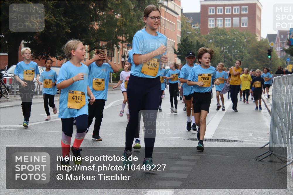 13.09.2026 - Kiel Lauf Markus Tischler http://msf.ph/oto/10449227 13.09.2026 08:57:02 Fleethörn 6984, 8354, 38, 4185, 39, 2964, 38, 4182, 40, 11077, 7608 meine-sportfotos.de