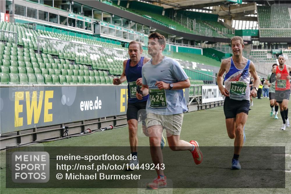 13.09.2026 - 21. swb-Marathon Bremen Michael Burmester http://msf.ph/oto/10449243 13.09.2026 12:48:18 Laufen im Stadion 382, 384, 524, 572, 621, 826, 868, 889, 1349, 1554, 1872, 1925, 2266, 2287, 2538, 2605, 2646, 2844, 2956, 3110, 3118, 3127, 3197, 3242, 3276, 3284, 3297, 3424, 3466, 3520, 3794, 3910, 4025, 4082, 4239, 4614, 4712, 4729, 4732, 4808, 4898, 4992, 5424, 5517, 5725, 5803, 5976, 6025, 6058, 6692, 6708, 6784, 6951, 7064, 7102, 7399, 7538, 7636, 7803, 7871, 7876, 8060, 8611, 8621, 8706, 8877, 8973, 8980, 8981, 9010, 9035, 9061, 9429, 9689, 9918 meine-sportfotos.de