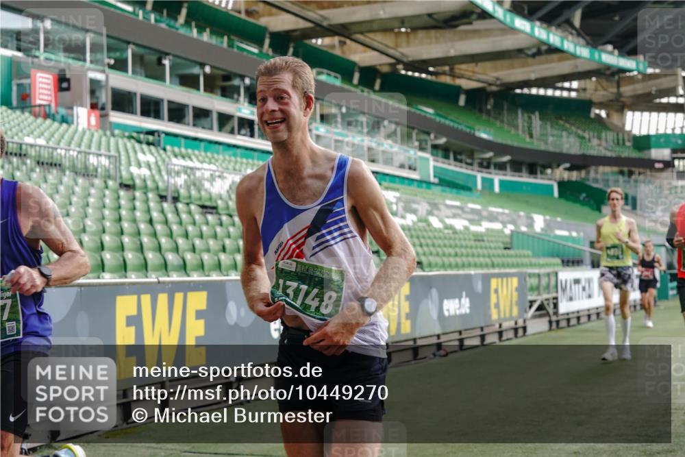 13.09.2026 - 21. swb-Marathon Bremen Michael Burmester http://msf.ph/oto/10449270 13.09.2026 12:48:19 Laufen im Stadion 382, 384, 524, 572, 621, 826, 868, 889, 1349, 1554, 1872, 1925, 2266, 2287, 2538, 2605, 2646, 2844, 2956, 3110, 3118, 3127, 3197, 3242, 3276, 3284, 3297, 3424, 3466, 3520, 3794, 3910, 4025, 4082, 4239, 4614, 4712, 4729, 4732, 4808, 4898, 4992, 5424, 5517, 5725, 5803, 5976, 6025, 6058, 6692, 6708, 6784, 6951, 7064, 7102, 7399, 7538, 7636, 7803, 7871, 7876, 8060, 8611, 8621, 8706, 8877, 8973, 8980, 8981, 9010, 9035, 9061, 9429, 9689, 9918 meine-sportfotos.de