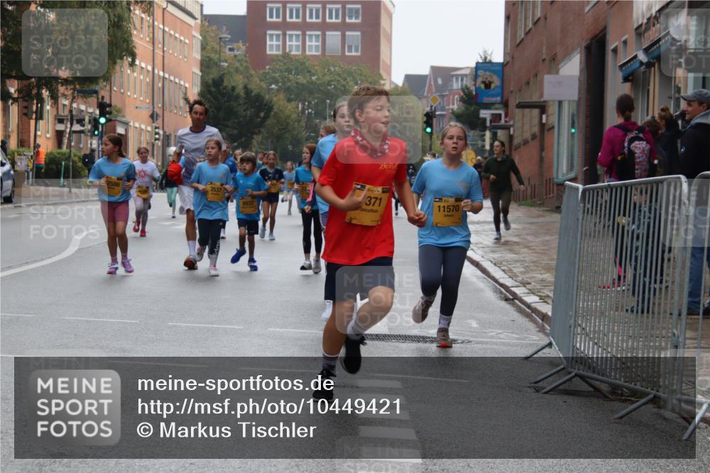 13.09.2026 - Kiel Lauf Markus Tischler http://msf.ph/oto/10449421 13.09.2026 08:58:43 Fleethörn 2586, 3537, 8932, 371, 11570 meine-sportfotos.de