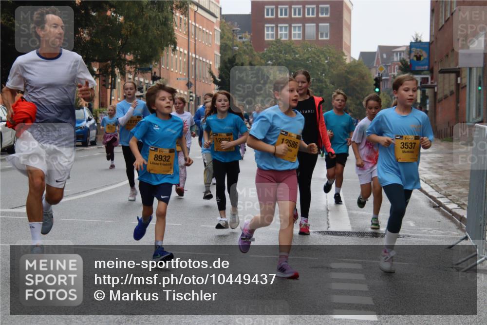 13.09.2026 - Kiel Lauf Markus Tischler http://msf.ph/oto/10449437 13.09.2026 08:58:48 Fleethörn 6271, 10722, 38, 8932, 12662, 12586, 38, 3537 meine-sportfotos.de