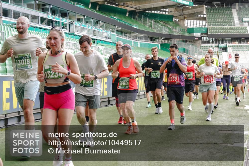 13.09.2026 - 21. swb-Marathon Bremen Michael Burmester http://msf.ph/oto/10449517 13.09.2026 13:09:07 Laufen im Stadion 164, 383, 391, 448, 532, 549, 551, 563, 625, 800, 808, 813, 869, 884, 898, 911, 1025, 1072, 1124, 1150, 1210, 1285, 1289, 1395, 1398, 1559, 1688, 1831, 1880, 1899, 2003, 2041, 2208, 2215, 2229, 2232, 2243, 2366, 2380, 2413, 2429, 2441, 2467, 2471, 2525, 2573, 2594, 2611, 2635, 2692, 2717, 2727, 2782, 2802, 2823, 2831, 2841, 2866, 2897, 2930, 2931, 2941, 3032, 3291, 3316, 3327, 3333, 3398, 3437, 3707, 3769, 109 meine-sportfotos.de