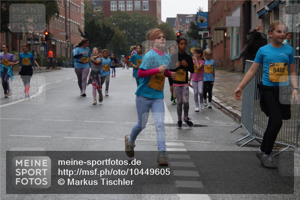 13.09.2026 - Kiel Lauf Markus Tischler http://msf.ph/oto/10449605 13.09.2026 09:00:45 Fleethörn 6562, 911, 9118, 921, 6672, 818, 11571, 35, 3250, 38, 5482 meine-sportfotos.de