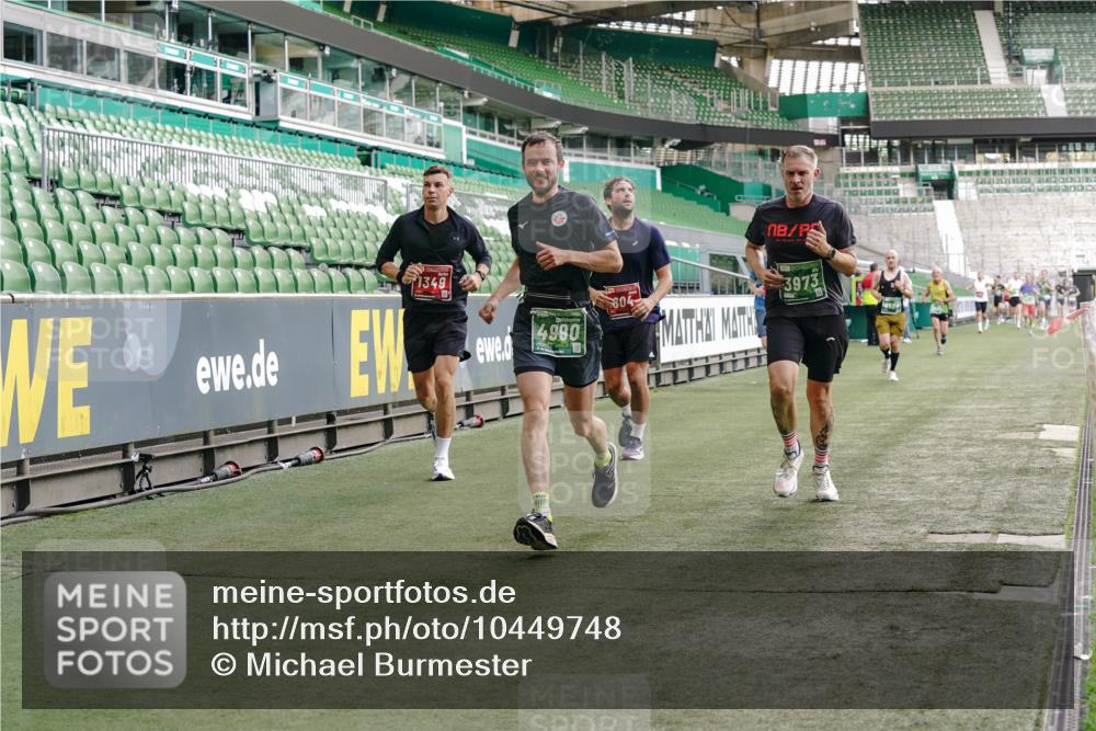 13.09.2026 - 21. swb-Marathon Bremen Michael Burmester http://msf.ph/oto/10449748 13.09.2026 12:48:37 Laufen im Stadion 382, 384, 524, 572, 621, 826, 889, 899, 1349, 1723, 1748, 1872, 1925, 2266, 2287, 2605, 2646, 2844, 2956, 3043, 3110, 3118, 3127, 3197, 3242, 3276, 3284, 3297, 3330, 3466, 3794, 3910, 3973, 4025, 4082, 4239, 4247, 4614, 4712, 4729, 4732, 4852, 4898, 4990, 4992, 5424, 5517, 5570, 5594, 5648, 5803, 5976, 6025, 6058, 6692, 6708, 6784, 6842, 6951, 7064, 7399, 7538, 7636, 7803, 7876, 8060, 8611, 8621, 8706, 8877, 8973, 8980, 8981, 9010, 9035, 9061, 9429, 9689, 9918 meine-sportfotos.de