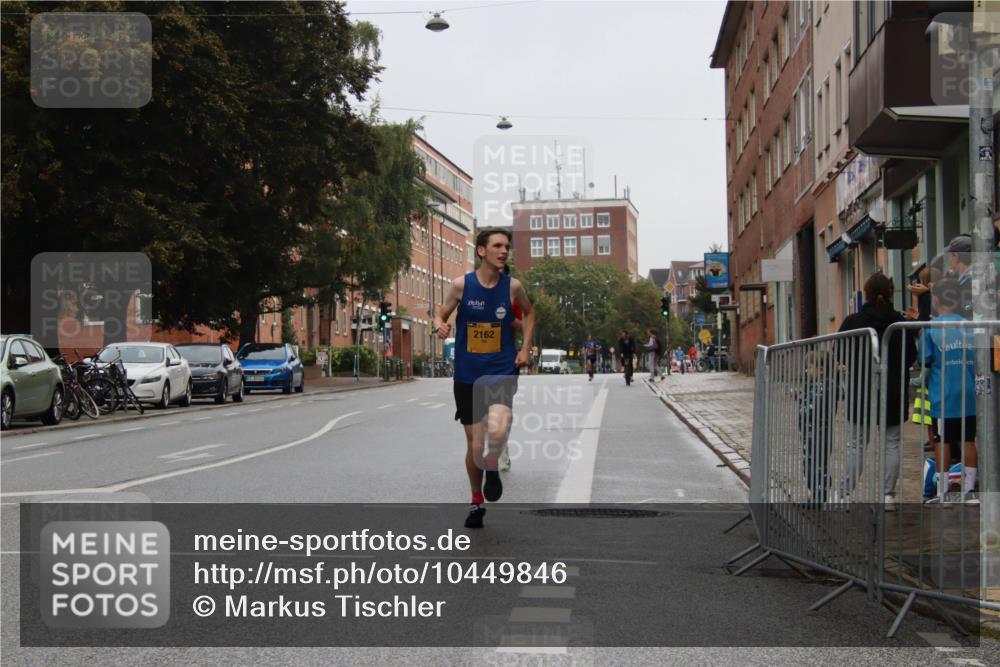 13.09.2026 - Kiel Lauf Markus Tischler http://msf.ph/oto/10449846 13.09.2026 09:33:26 Fleethörn 2162 meine-sportfotos.de