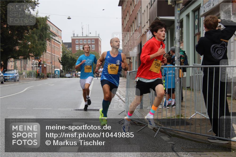 13.09.2026 - Kiel Lauf Markus Tischler http://msf.ph/oto/10449885 13.09.2026 09:33:55 Fleethörn 8092, 10404, 7305 meine-sportfotos.de