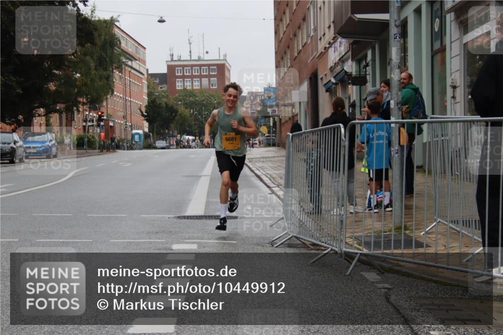 13.09.2026 - Kiel Lauf Markus Tischler http://msf.ph/oto/10449912 13.09.2026 09:34:07 Fleethörn 6681 meine-sportfotos.de