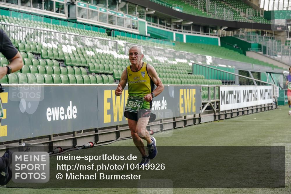 13.09.2026 - 21. swb-Marathon Bremen Michael Burmester http://msf.ph/oto/10449926 13.09.2026 12:48:47 Laufen im Stadion 382, 384, 524, 572, 621, 826, 889, 899, 1349, 1723, 1748, 1872, 1925, 2266, 2287, 2605, 2750, 2844, 2909, 2956, 3043, 3110, 3127, 3197, 3242, 3276, 3297, 3330, 3466, 3794, 3910, 3973, 4033, 4082, 4247, 4614, 4712, 4732, 4743, 4852, 4898, 4990, 4992, 5424, 5517, 5570, 5594, 5648, 5803, 6025, 6058, 6692, 6708, 6784, 6842, 6951, 7064, 7399, 7538, 7636, 7803, 7876, 8611, 8621, 8706, 8877, 8973, 8980, 8981, 9010, 9035, 9429, 9689 meine-sportfotos.de
