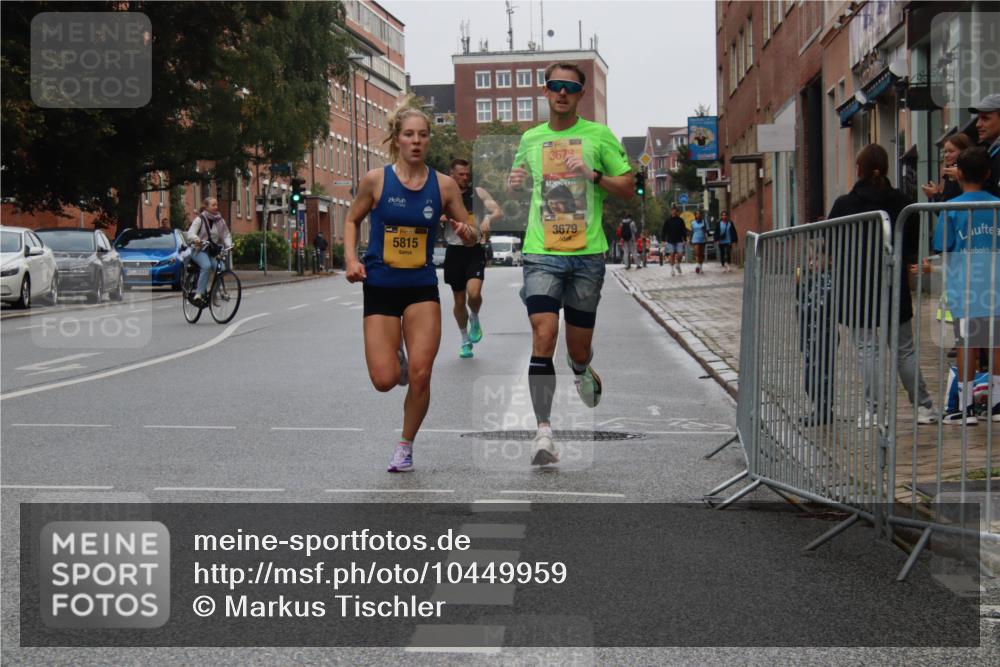 13.09.2026 - Kiel Lauf Markus Tischler http://msf.ph/oto/10449959 13.09.2026 09:34:45 Fleethörn 613, 367, 5815, 3679 meine-sportfotos.de