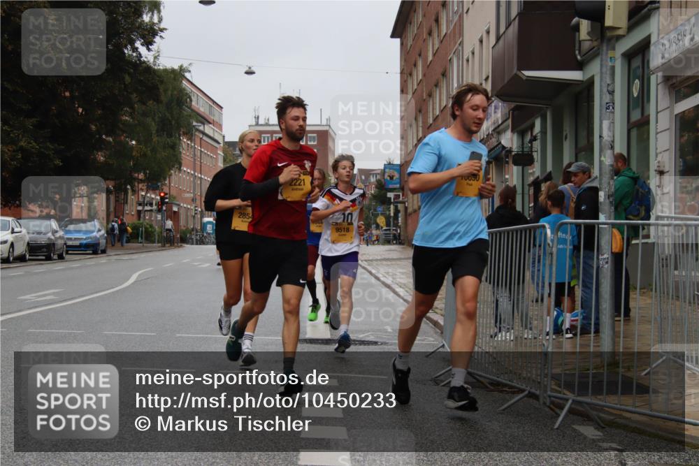 13.09.2026 - Kiel Lauf Markus Tischler http://msf.ph/oto/10450233 13.09.2026 09:37:56 Fleethörn 2854, 2221, 044, 10, 9518, 90 meine-sportfotos.de