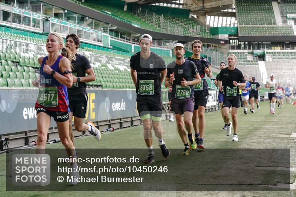 13.09.2026 - 21. swb-Marathon Bremen Michael Burmester http://msf.ph/oto/10450246 13.09.2026 12:49:01 Laufen im Stadion 382, 384, 524, 572, 779, 826, 889, 899, 1349, 1517, 1723, 1748, 1872, 1925, 2287, 2605, 2750, 2844, 2909, 2956, 3043, 3110, 3127, 3197, 3242, 3276, 3330, 3466, 3794, 3910, 3973, 4033, 4082, 4247, 4384, 4712, 4732, 4743, 4852, 4898, 4990, 5424, 5517, 5570, 5585, 5594, 5648, 5803, 6025, 6058, 6692, 6708, 6842, 6951, 7064, 7109, 7115, 7399, 7538, 7636, 7803, 7876, 8611, 8621, 8706, 8877, 8973, 8980, 8981, 9010, 9035, 9429 meine-sportfotos.de