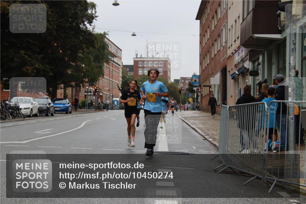 13.09.2026 - Kiel Lauf Markus Tischler http://msf.ph/oto/10450274 13.09.2026 09:38:09 Fleethörn 702, 235, 2048 meine-sportfotos.de