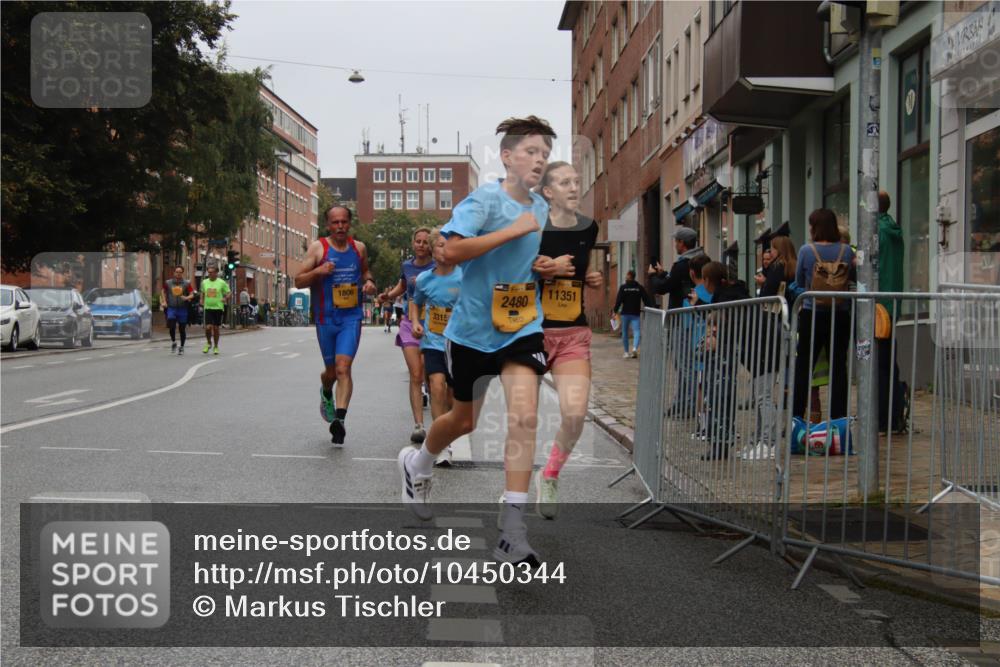 13.09.2026 - Kiel Lauf Markus Tischler http://msf.ph/oto/10450344 13.09.2026 09:38:33 Fleethörn 1806, 3315, 2480, 313, 11351 meine-sportfotos.de