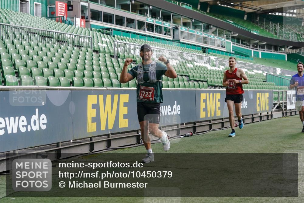 13.09.2026 - 21. swb-Marathon Bremen Michael Burmester http://msf.ph/oto/10450379 13.09.2026 12:49:06 Laufen im Stadion 382, 384, 524, 572, 670, 779, 826, 889, 899, 1349, 1517, 1605, 1723, 1748, 1872, 1925, 2287, 2288, 2605, 2750, 2844, 2909, 2956, 3043, 3110, 3127, 3197, 3242, 3276, 3330, 3466, 3625, 3910, 3973, 4033, 4082, 4247, 4384, 4712, 4732, 4743, 4852, 4898, 4990, 5424, 5517, 5570, 5585, 5594, 5648, 6025, 6058, 6652, 6692, 6842, 6906, 6951, 7064, 7109, 7115, 7399, 7636, 7803, 7876, 8611, 8706, 8877, 8973, 8980, 8981, 9010, 9035, 9429 meine-sportfotos.de
