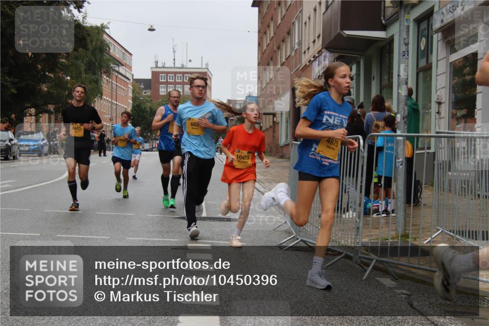 13.09.2026 - Kiel Lauf Markus Tischler http://msf.ph/oto/10450396 13.09.2026 09:38:51 Fleethörn 100000, 8482, 0894, 682, 10415, 2024, 4975 meine-sportfotos.de