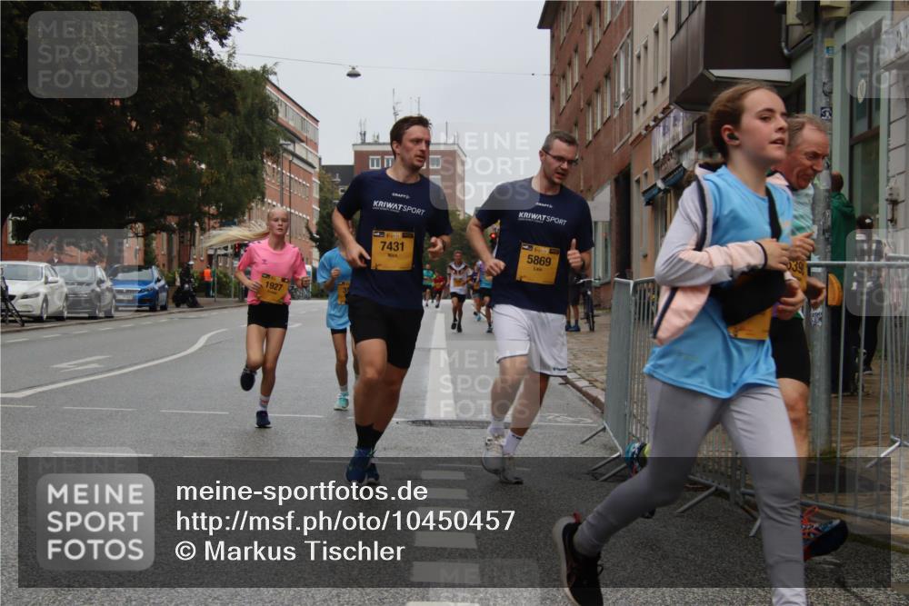 13.09.2026 - Kiel Lauf Markus Tischler http://msf.ph/oto/10450457 13.09.2026 09:39:12 Fleethörn 1927, 7431, 5869, 639 meine-sportfotos.de
