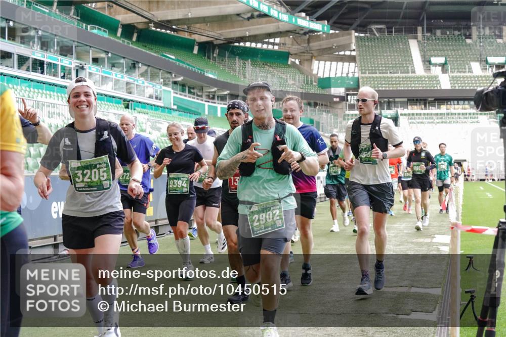 13.09.2026 - 21. swb-Marathon Bremen Michael Burmester http://msf.ph/oto/10450515 13.09.2026 13:09:24 Laufen im Stadion 164, 383, 391, 448, 532, 549, 551, 563, 625, 813, 869, 884, 898, 1025, 1072, 1124, 1150, 1180, 1285, 1289, 1398, 1559, 1688, 1867, 1880, 1899, 2041, 2208, 2215, 2229, 2232, 2243, 2366, 2380, 2413, 2429, 2441, 2467, 2471, 2525, 2530, 2553, 2573, 2594, 2611, 2635, 2692, 2714, 2717, 2727, 2782, 2785, 2823, 2841, 2897, 2920, 2930, 2931, 2941, 3032, 3063, 3086, 3291, 3316, 3327, 3333, 3398, 3437, 3707, 3769, 109 meine-sportfotos.de