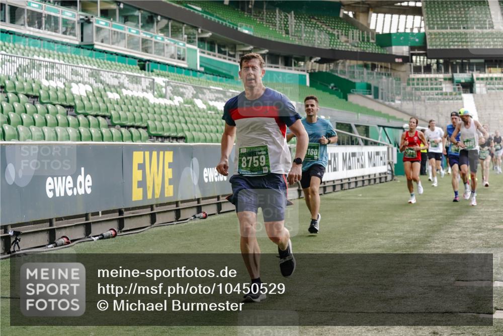 13.09.2026 - 21. swb-Marathon Bremen Michael Burmester http://msf.ph/oto/10450529 13.09.2026 12:49:12 Laufen im Stadion 382, 384, 524, 572, 663, 670, 779, 826, 889, 899, 1349, 1517, 1605, 1723, 1748, 1872, 1925, 2052, 2287, 2288, 2347, 2605, 2750, 2844, 2909, 3043, 3110, 3127, 3197, 3242, 3276, 3330, 3466, 3625, 3910, 3973, 4033, 4082, 4247, 4384, 4712, 4732, 4743, 4852, 4898, 4990, 5111, 5424, 5517, 5570, 5585, 5594, 5648, 6025, 6058, 6652, 6692, 6842, 6906, 6951, 7064, 7109, 7115, 7399, 7636, 7803, 7876, 8706, 8877, 8973, 8981, 9010, 9035, 9429 meine-sportfotos.de