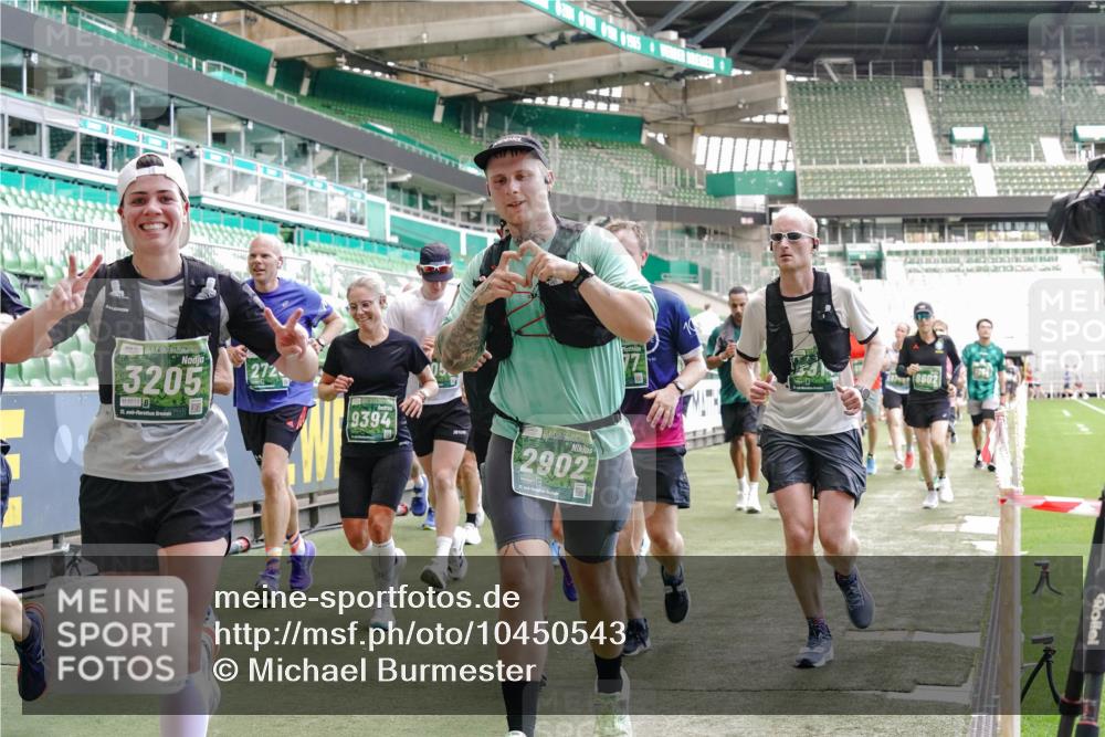 13.09.2026 - 21. swb-Marathon Bremen Michael Burmester http://msf.ph/oto/10450543 13.09.2026 13:09:24 Laufen im Stadion 164, 383, 391, 448, 532, 549, 551, 563, 625, 813, 869, 884, 898, 1025, 1072, 1124, 1150, 1180, 1285, 1289, 1398, 1559, 1688, 1867, 1880, 1899, 2041, 2208, 2215, 2229, 2232, 2243, 2366, 2380, 2413, 2429, 2441, 2467, 2471, 2525, 2530, 2553, 2573, 2594, 2611, 2635, 2692, 2714, 2717, 2727, 2782, 2785, 2823, 2841, 2897, 2920, 2930, 2931, 2941, 3032, 3063, 3086, 3291, 3316, 3327, 3333, 3398, 3437, 3707, 3769, 109 meine-sportfotos.de