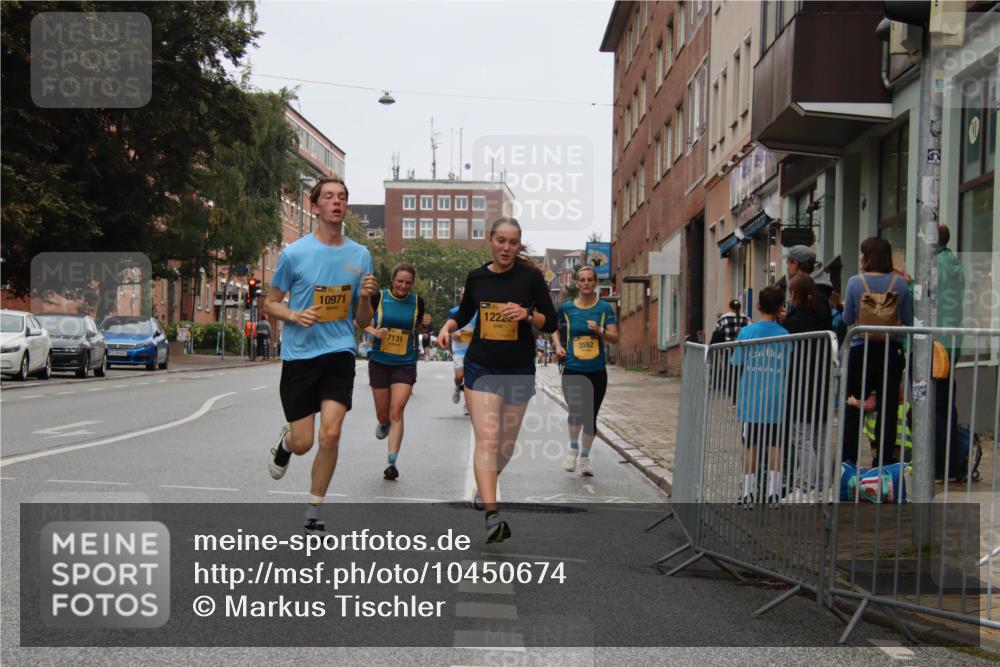 13.09.2026 - Kiel Lauf Markus Tischler http://msf.ph/oto/10450674 13.09.2026 09:40:32 Fleethörn 10971, 7131, 1222, 3552, 299 meine-sportfotos.de