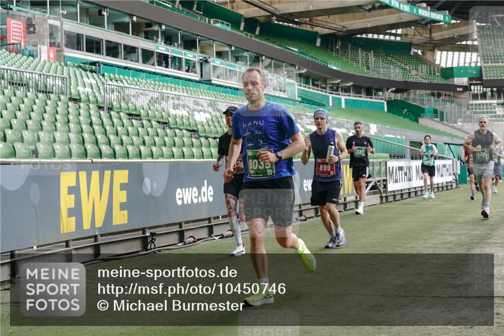13.09.2026 - 21. swb-Marathon Bremen Michael Burmester http://msf.ph/oto/10450746 13.09.2026 12:49:22 Laufen im Stadion 382, 469, 524, 572, 663, 670, 779, 826, 889, 899, 1349, 1517, 1605, 1723, 1748, 1872, 1925, 2052, 2287, 2288, 2347, 2605, 2750, 2844, 2909, 3043, 3110, 3127, 3197, 3276, 3330, 3625, 3910, 3973, 4033, 4082, 4247, 4384, 4712, 4732, 4743, 4852, 4898, 4990, 5111, 5377, 5383, 5424, 5517, 5570, 5585, 5594, 5648, 6025, 6058, 6652, 6692, 6842, 6906, 6951, 7064, 7109, 7115, 7121, 7399, 7636, 7803, 7876, 8706, 8877, 8973, 8981, 9010, 9035, 9429 meine-sportfotos.de