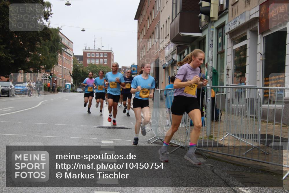 13.09.2026 - Kiel Lauf Markus Tischler http://msf.ph/oto/10450754 13.09.2026 09:41:09 Fleethörn 4068, 9771, 9608, 3883 meine-sportfotos.de