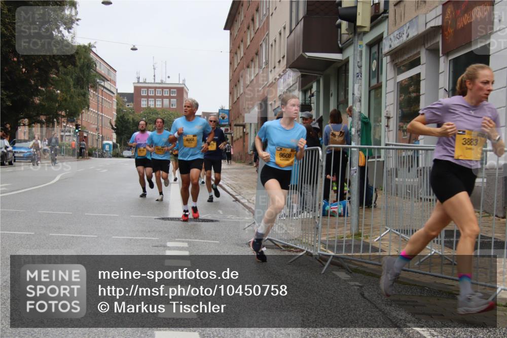 13.09.2026 - Kiel Lauf Markus Tischler http://msf.ph/oto/10450758 13.09.2026 09:41:10 Fleethörn 9110, 4068, 9608, 3883 meine-sportfotos.de