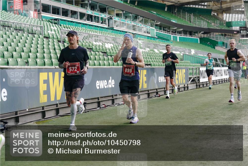 13.09.2026 - 21. swb-Marathon Bremen Michael Burmester http://msf.ph/oto/10450798 13.09.2026 12:49:23 Laufen im Stadion 382, 469, 524, 572, 663, 670, 779, 826, 889, 899, 1349, 1517, 1605, 1723, 1748, 1872, 1925, 2052, 2287, 2288, 2347, 2605, 2750, 2844, 2909, 3043, 3110, 3127, 3197, 3276, 3330, 3625, 3910, 3973, 4033, 4082, 4247, 4384, 4712, 4732, 4743, 4852, 4898, 4990, 5111, 5377, 5383, 5424, 5517, 5570, 5585, 5594, 5648, 6058, 6652, 6692, 6842, 6906, 6951, 7064, 7109, 7115, 7121, 7399, 7636, 7803, 7876, 8706, 8877, 8973, 8981, 9010, 9035, 9429 meine-sportfotos.de