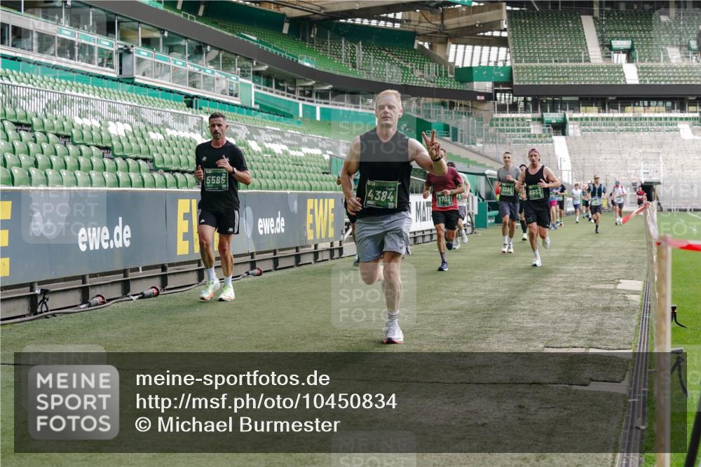 13.09.2026 - 21. swb-Marathon Bremen Michael Burmester http://msf.ph/oto/10450834 13.09.2026 12:49:24 Laufen im Stadion 382, 469, 524, 572, 663, 670, 779, 826, 889, 899, 1349, 1517, 1605, 1723, 1748, 1872, 1925, 2052, 2287, 2288, 2347, 2605, 2750, 2844, 2909, 3043, 3110, 3127, 3197, 3276, 3330, 3625, 3910, 3973, 4033, 4082, 4247, 4384, 4712, 4732, 4743, 4852, 4898, 4990, 5111, 5377, 5383, 5424, 5517, 5570, 5585, 5594, 5648, 6058, 6652, 6692, 6842, 6906, 6951, 7064, 7109, 7115, 7121, 7399, 7636, 7803, 7876, 8706, 8877, 8973, 8981, 9010, 9035, 9429 meine-sportfotos.de