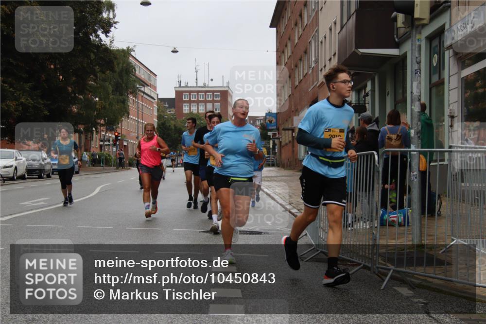 13.09.2026 - Kiel Lauf Markus Tischler http://msf.ph/oto/10450843 13.09.2026 09:41:51 Fleethörn 4315, 6599, 2010 meine-sportfotos.de