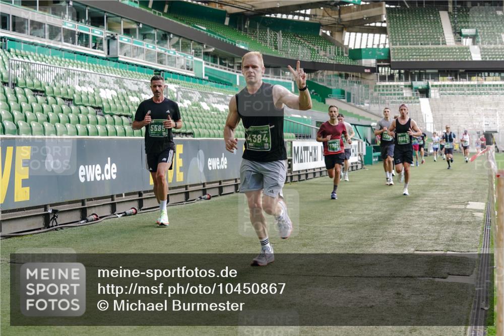 13.09.2026 - 21. swb-Marathon Bremen Michael Burmester http://msf.ph/oto/10450867 13.09.2026 12:49:25 Laufen im Stadion 382, 469, 524, 572, 663, 670, 779, 826, 889, 899, 1349, 1517, 1605, 1723, 1748, 1872, 1925, 2052, 2287, 2288, 2291, 2347, 2605, 2750, 2844, 2909, 3043, 3110, 3127, 3197, 3276, 3330, 3625, 3910, 3973, 4033, 4082, 4247, 4384, 4712, 4732, 4743, 4852, 4898, 4990, 5111, 5377, 5383, 5424, 5517, 5570, 5585, 5594, 5648, 6058, 6652, 6692, 6842, 6906, 6951, 7064, 7109, 7115, 7121, 7399, 7636, 7803, 7876, 8706, 8877, 8973, 8981, 9010, 9035, 9429 meine-sportfotos.de