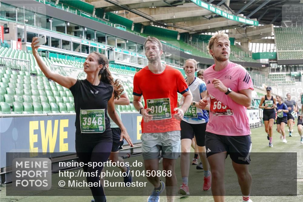 13.09.2026 - 21. swb-Marathon Bremen Michael Burmester http://msf.ph/oto/10450868 13.09.2026 13:09:31 Laufen im Stadion 164, 383, 391, 448, 532, 549, 551, 563, 625, 813, 869, 884, 898, 1025, 1072, 1124, 1150, 1180, 1285, 1289, 1398, 1559, 1688, 1855, 1867, 1880, 1899, 2041, 2208, 2229, 2232, 2243, 2268, 2380, 2413, 2429, 2441, 2467, 2471, 2525, 2530, 2553, 2573, 2594, 2635, 2692, 2714, 2717, 2727, 2782, 2785, 2823, 2841, 2897, 2920, 2930, 2931, 2941, 3032, 3063, 3086, 3291, 3316, 3327, 3333, 3398, 3437, 3707, 3769, 109 meine-sportfotos.de