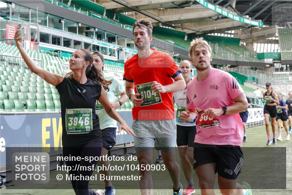 13.09.2026 - 21. swb-Marathon Bremen Michael Burmester http://msf.ph/oto/10450903 13.09.2026 13:09:31 Laufen im Stadion 164, 383, 391, 448, 532, 549, 551, 563, 625, 813, 869, 884, 898, 1025, 1072, 1124, 1150, 1180, 1285, 1289, 1398, 1559, 1688, 1855, 1867, 1880, 1899, 2041, 2208, 2229, 2232, 2243, 2268, 2380, 2413, 2429, 2441, 2467, 2471, 2525, 2530, 2553, 2573, 2594, 2635, 2692, 2714, 2717, 2727, 2782, 2785, 2823, 2841, 2897, 2920, 2930, 2931, 2941, 3032, 3063, 3086, 3291, 3316, 3327, 3333, 3398, 3437, 3707, 3769, 109 meine-sportfotos.de