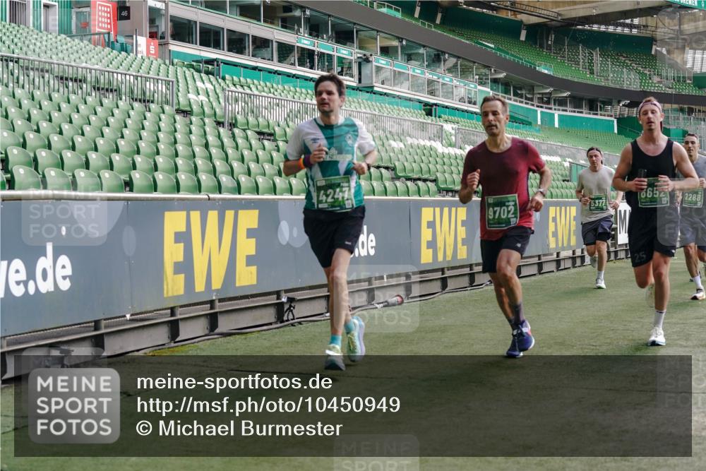 13.09.2026 - 21. swb-Marathon Bremen Michael Burmester http://msf.ph/oto/10450949 13.09.2026 12:49:28 Laufen im Stadion 382, 469, 524, 572, 663, 670, 779, 826, 889, 899, 1349, 1517, 1605, 1723, 1748, 1872, 1925, 2052, 2287, 2288, 2291, 2347, 2360, 2605, 2750, 2844, 2909, 3043, 3110, 3127, 3197, 3276, 3330, 3625, 3647, 3910, 3973, 4033, 4082, 4247, 4384, 4712, 4732, 4743, 4852, 4898, 4990, 5111, 5377, 5383, 5424, 5517, 5570, 5585, 5594, 5636, 5648, 6058, 6267, 6652, 6692, 6842, 6906, 6951, 7064, 7109, 7115, 7121, 7399, 7636, 7803, 7876, 8706, 8877, 8973, 8981, 9010, 9035, 9429 meine-sportfotos.de