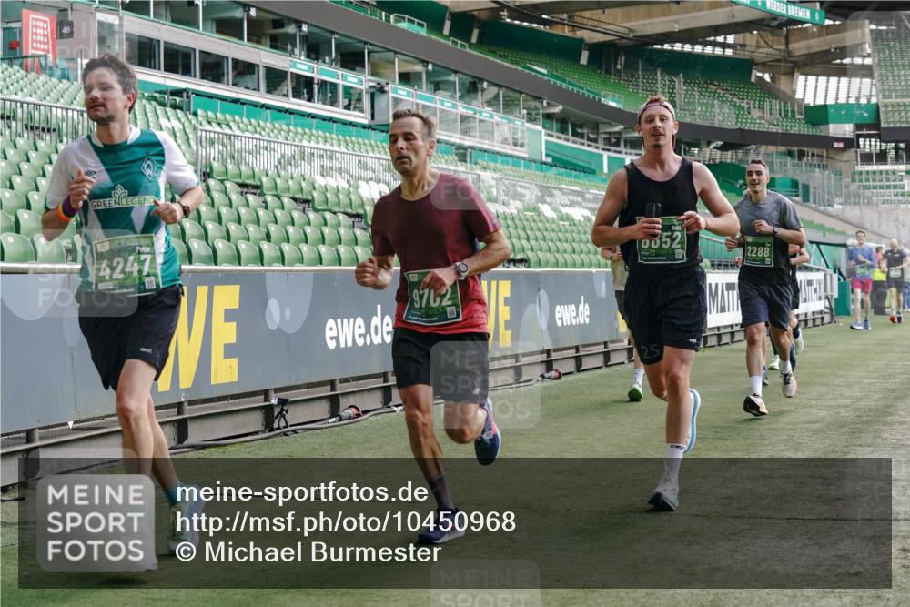 13.09.2026 - 21. swb-Marathon Bremen Michael Burmester http://msf.ph/oto/10450968 13.09.2026 12:49:28 Laufen im Stadion 382, 469, 524, 572, 663, 670, 779, 826, 889, 899, 1349, 1517, 1605, 1723, 1748, 1872, 1925, 2052, 2287, 2288, 2291, 2347, 2360, 2605, 2750, 2844, 2909, 3043, 3110, 3127, 3197, 3276, 3330, 3625, 3647, 3910, 3973, 4033, 4082, 4247, 4384, 4712, 4732, 4743, 4852, 4898, 4990, 5111, 5377, 5383, 5424, 5517, 5570, 5585, 5594, 5636, 5648, 6058, 6267, 6652, 6692, 6842, 6906, 6951, 7064, 7109, 7115, 7121, 7399, 7636, 7803, 7876, 8706, 8877, 8973, 8981, 9010, 9035, 9429 meine-sportfotos.de