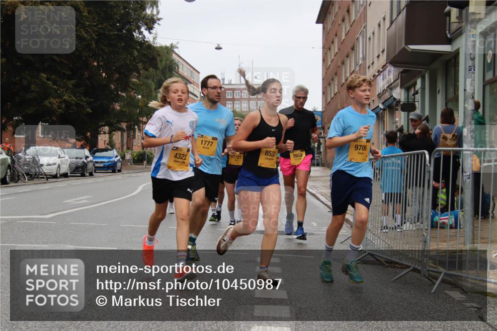 13.09.2026 - Kiel Lauf Markus Tischler http://msf.ph/oto/10450987 13.09.2026 09:42:27 Fleethörn 39, 4321, 1777, 9706, 8532, 5559, 11721 meine-sportfotos.de