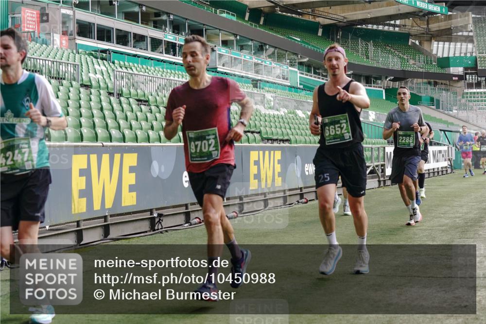 13.09.2026 - 21. swb-Marathon Bremen Michael Burmester http://msf.ph/oto/10450988 13.09.2026 12:49:28 Laufen im Stadion 382, 469, 524, 572, 663, 670, 779, 826, 889, 899, 1349, 1517, 1605, 1723, 1748, 1872, 1925, 2052, 2287, 2288, 2291, 2347, 2360, 2605, 2750, 2844, 2909, 3043, 3110, 3127, 3197, 3276, 3330, 3625, 3647, 3910, 3973, 4033, 4082, 4247, 4384, 4712, 4732, 4743, 4852, 4898, 4990, 5111, 5377, 5383, 5424, 5517, 5570, 5585, 5594, 5636, 5648, 6058, 6267, 6652, 6692, 6842, 6906, 6951, 7064, 7109, 7115, 7121, 7399, 7636, 7803, 7876, 8706, 8877, 8973, 8981, 9010, 9035, 9429 meine-sportfotos.de