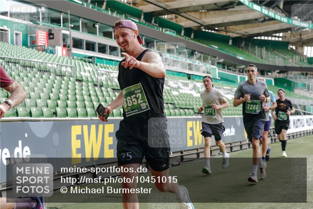 13.09.2026 - 21. swb-Marathon Bremen Michael Burmester http://msf.ph/oto/10451015 13.09.2026 12:49:29 Laufen im Stadion 382, 469, 524, 572, 663, 670, 779, 826, 889, 899, 1349, 1517, 1605, 1723, 1748, 1872, 1925, 2052, 2287, 2288, 2291, 2347, 2360, 2605, 2750, 2844, 2909, 3043, 3110, 3127, 3197, 3276, 3330, 3625, 3647, 3910, 3973, 4033, 4082, 4247, 4384, 4712, 4732, 4743, 4852, 4898, 4990, 5111, 5377, 5383, 5424, 5517, 5570, 5585, 5594, 5636, 5648, 6058, 6267, 6652, 6692, 6842, 6906, 6951, 7064, 7109, 7115, 7121, 7399, 7636, 7803, 7876, 8706, 8877, 8973, 8981, 9010, 9035, 9429 meine-sportfotos.de