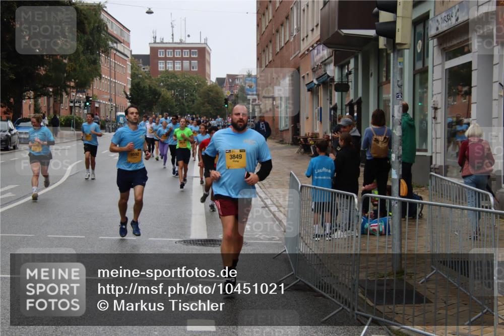 13.09.2026 - Kiel Lauf Markus Tischler http://msf.ph/oto/10451021 13.09.2026 09:42:41 Fleethörn 8191, 9592, 3849 meine-sportfotos.de