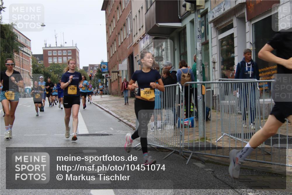13.09.2026 - Kiel Lauf Markus Tischler http://msf.ph/oto/10451074 13.09.2026 09:43:03 Fleethörn 1508, 4256, 3041, 133 meine-sportfotos.de